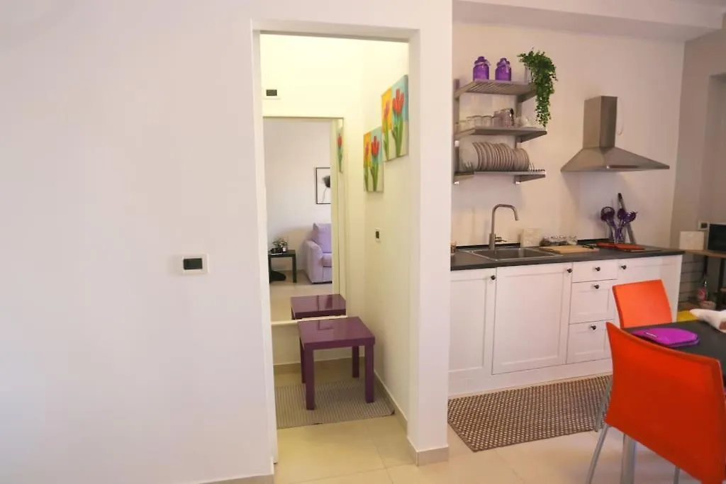 Carlo House Apartment Giardini Naxos