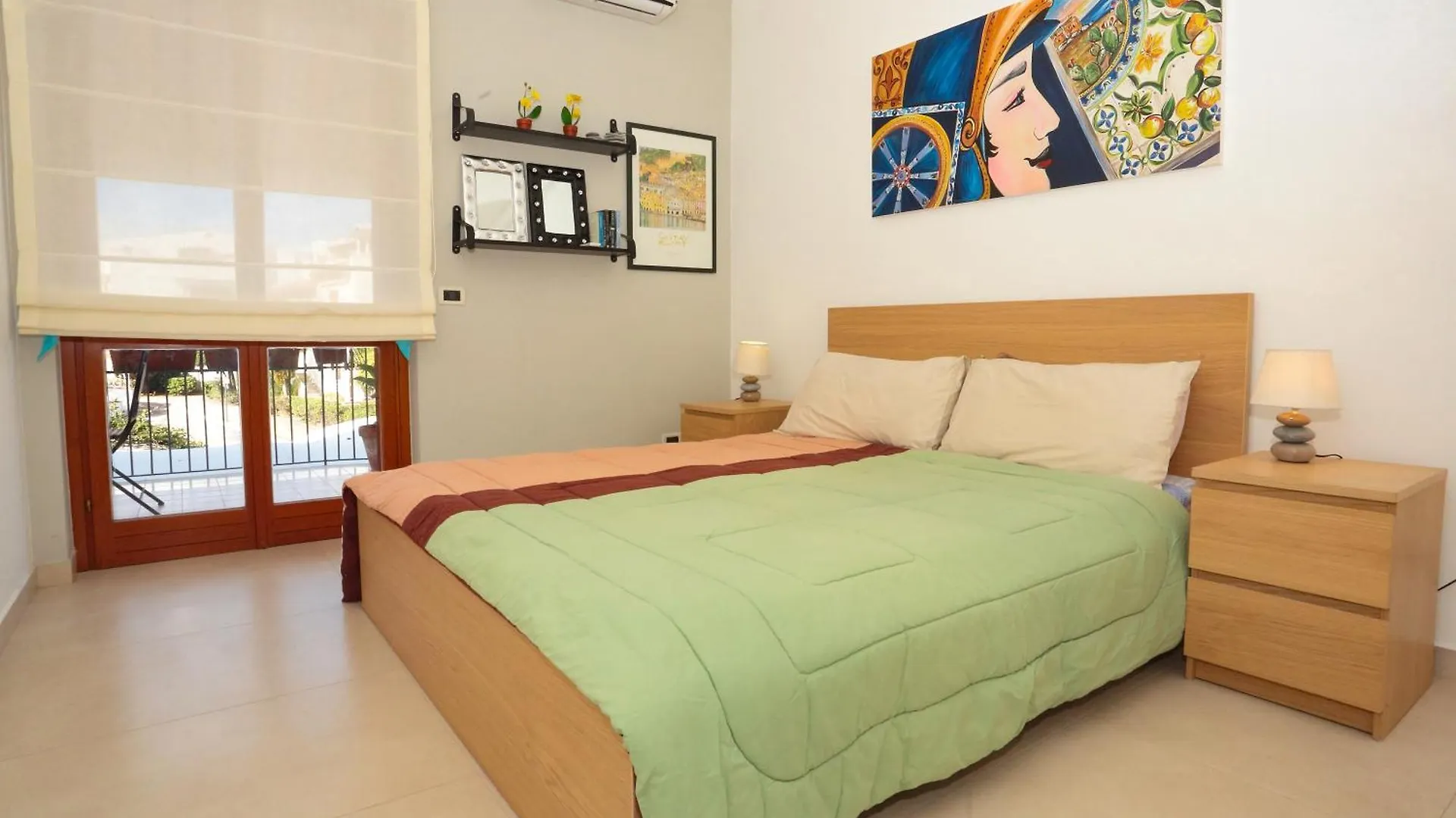 Carlo House Apartment Giardini Naxos Italy